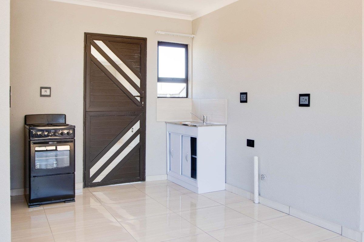 OFF PLAN NEW DEVELOPMENT, ALL COSTS INCLUDED, BUY DIRECT FROM THE DEVELOPER, FULL TITLE STANDS. NO DEPOSITS / 100% BONDS (dependent on client profile) (You may - Photo 4