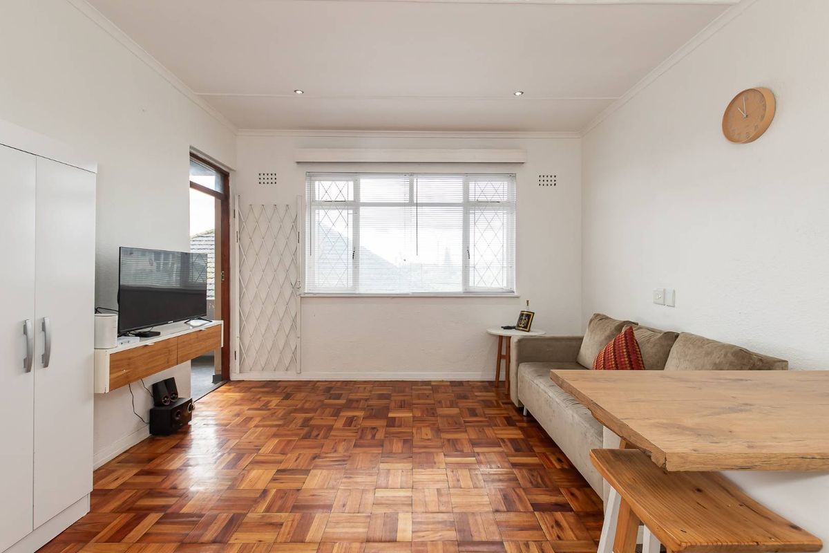 Modern, Spacious , No Transfer Duty - Photo 5