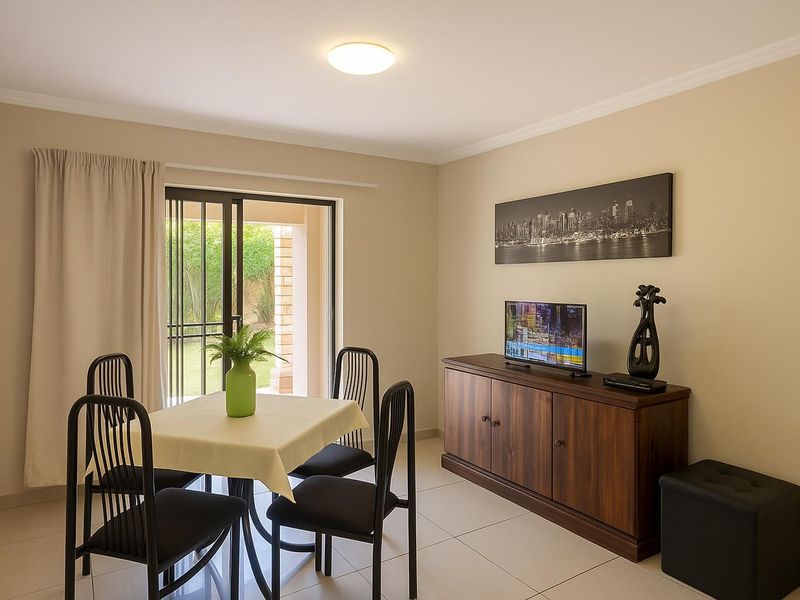 Modern Sandstone Home – Secure, Spacious & Family-Friendly - Photo 8