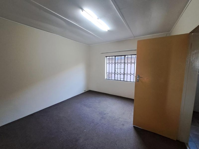 Charming Garden Cottage to Let in Benoni Orchids - Photo 7