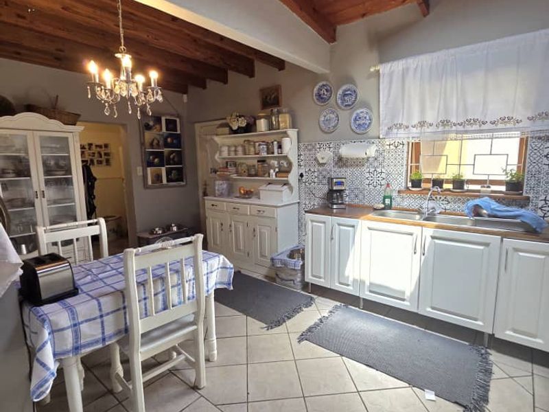 3 Bedroom Home For Sale in Vineta - Photo 4