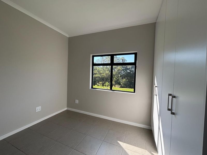 New Modern 2 Bedroom Apartment for Rent in Waterfall. - Photo 10