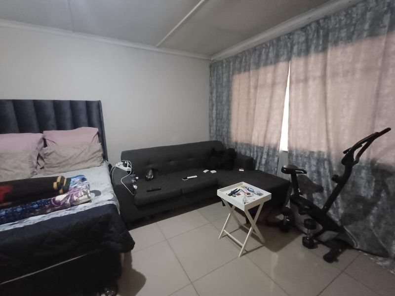 Turffontein 5 bedroom Income Generating DUPLEX - Photo 7