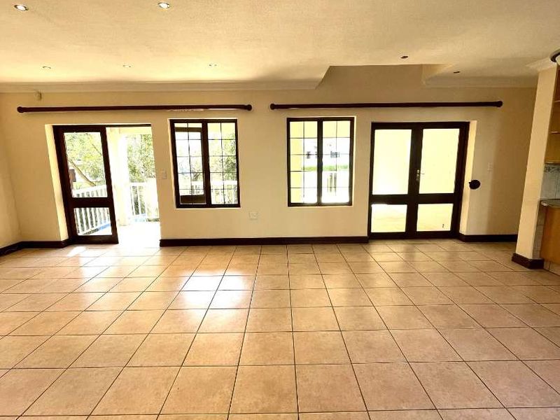 Sole Mandate   Deposit R 27 000.00 - Photo 6