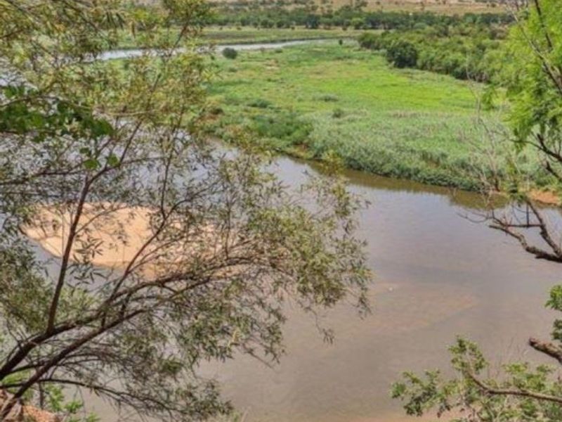 Relaxing views stand for sale. - Photo 3