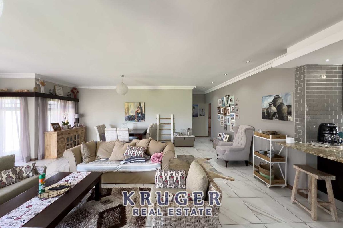 Walking distance from Pro-Ed Private School. - Photo 4