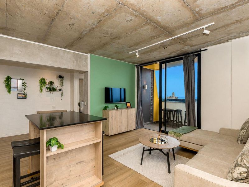 BEAUTIFUL, SECURE AND SPECTACULAR SEA VIEWS - Photo 10