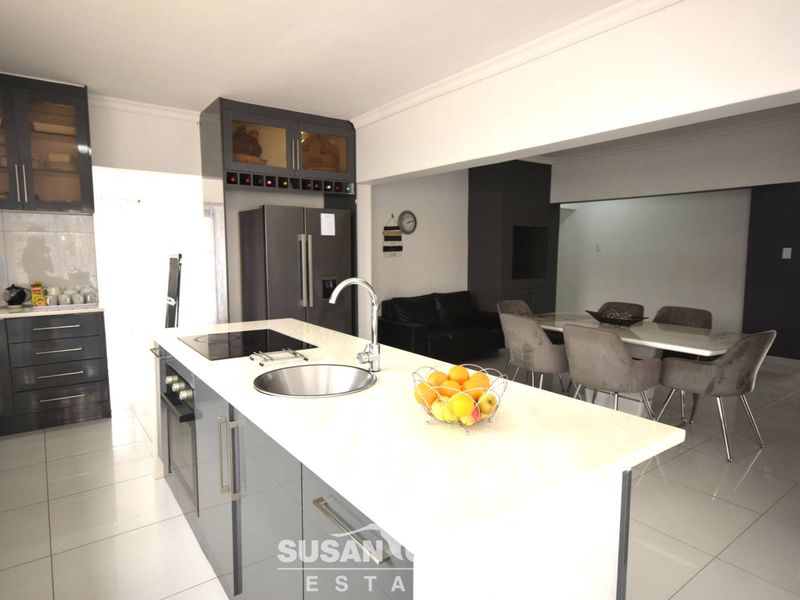 3 BEDROOM HOUSE IN OCEAN VIEW IS FOR SALE - Photo 8