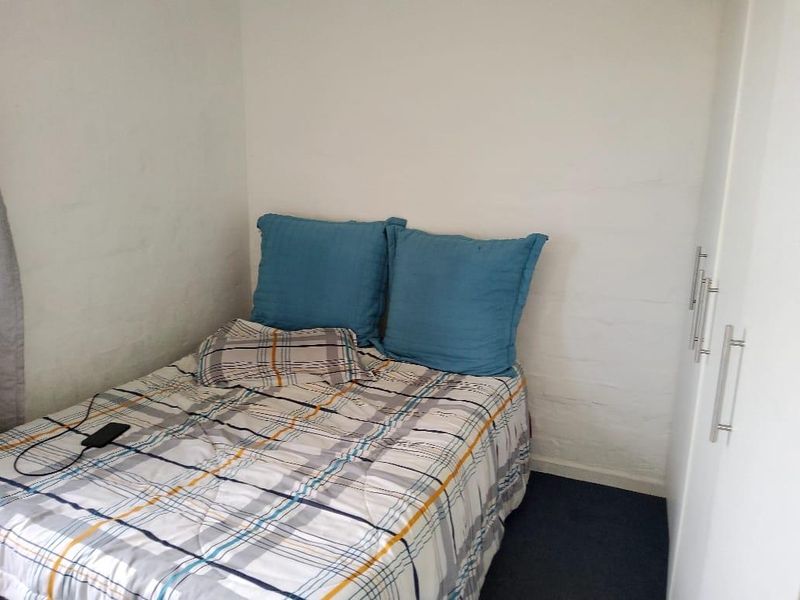 Secure & Comfortable 2-Bedroom Home For time owners, for investment - Photo 8