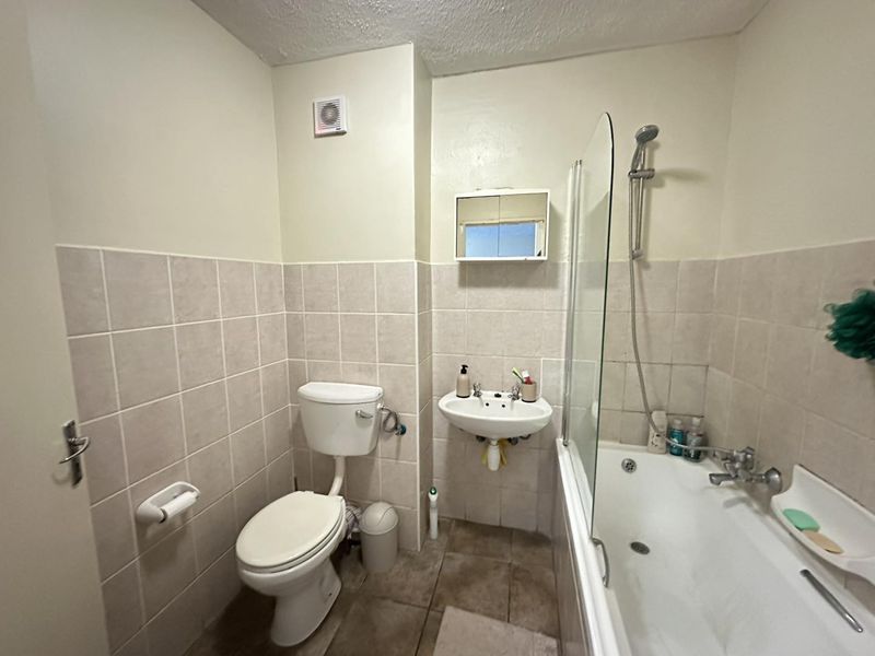 2 Bedroom Townhouse For Sale in Pioneers Park - Photo 4