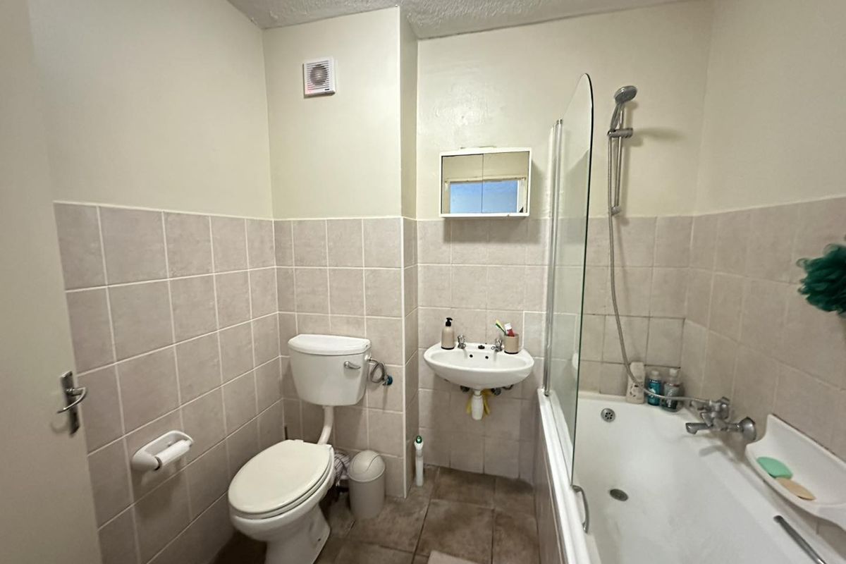 2 Bedroom Townhouse For Sale in Pioneers Park - Photo 4