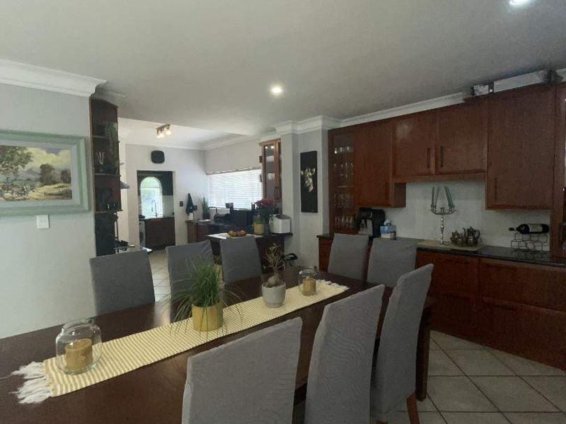 Sole Mandate - Photo 7