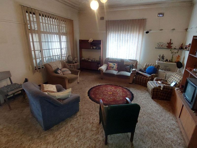 Transform & Personalize This Generous Vintage Space! - Photo 7