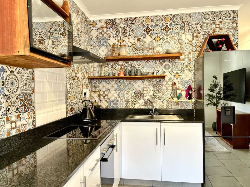 Modern Furnished 2-Bed Ground Floor Apartment - Photo 2