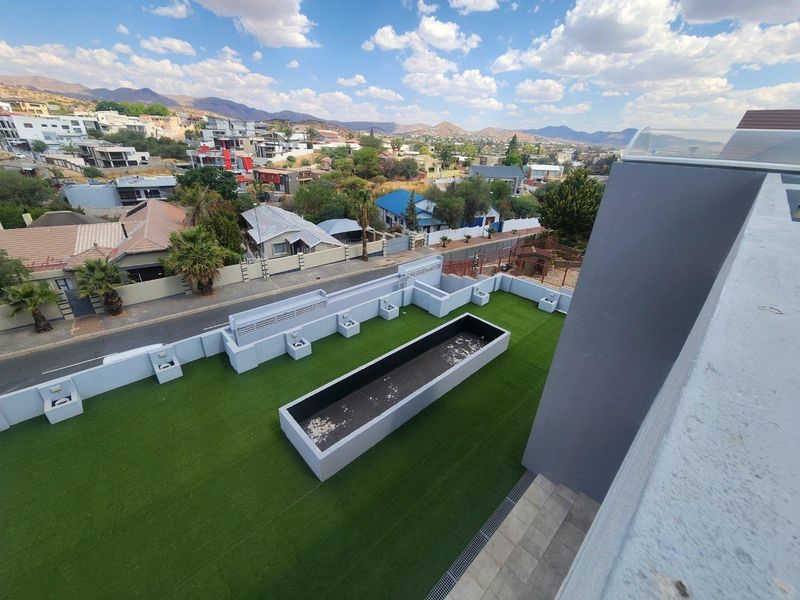 Executive Property - Photo 3