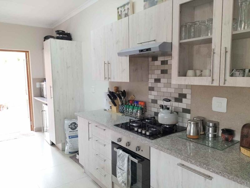 Comfortable living for a retired couple - Photo 8