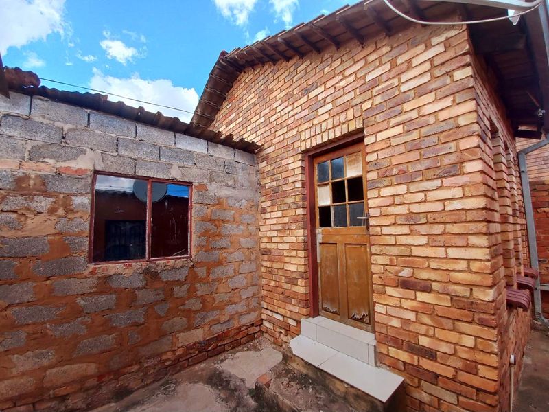 Two Bedrooms house for sale in Atteridgeville - Photo 7