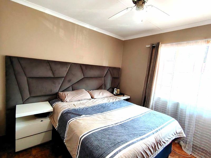 Two Bedroom Apartment for Sale walking distance from Gautrain - Photo 10