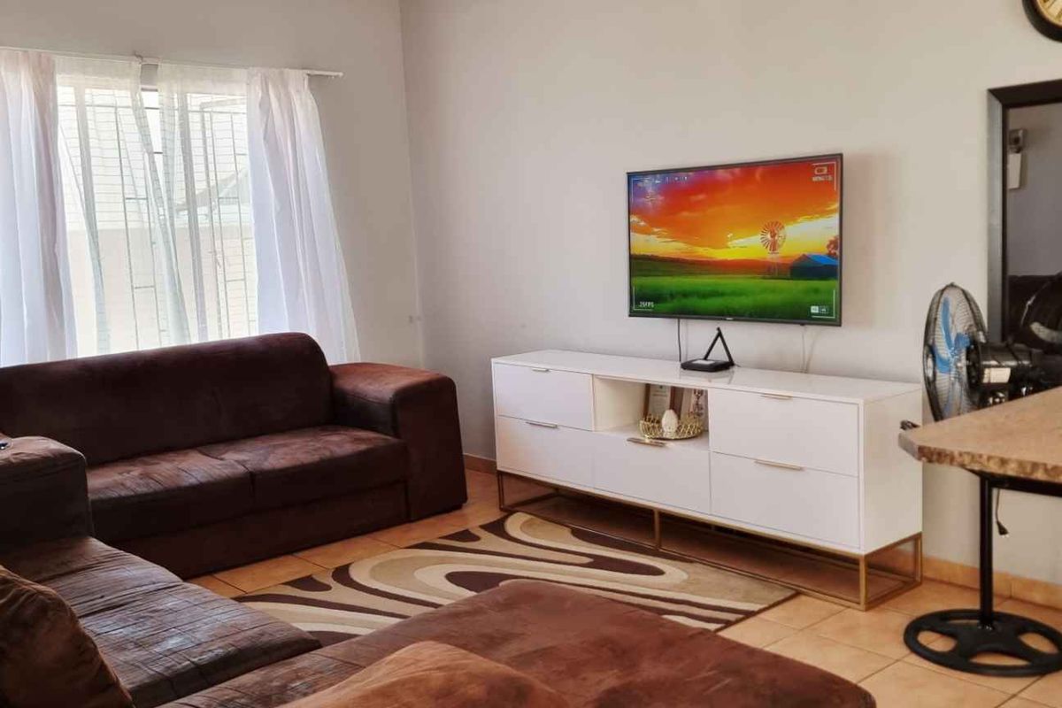 Khomasdal 2 bedroom townhouse - Photo 2