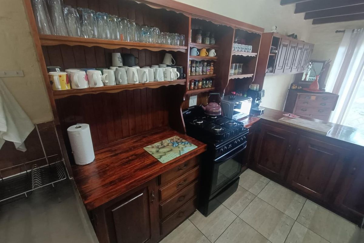 Lovely Unit for Sale in Hennopspark - Photo 4