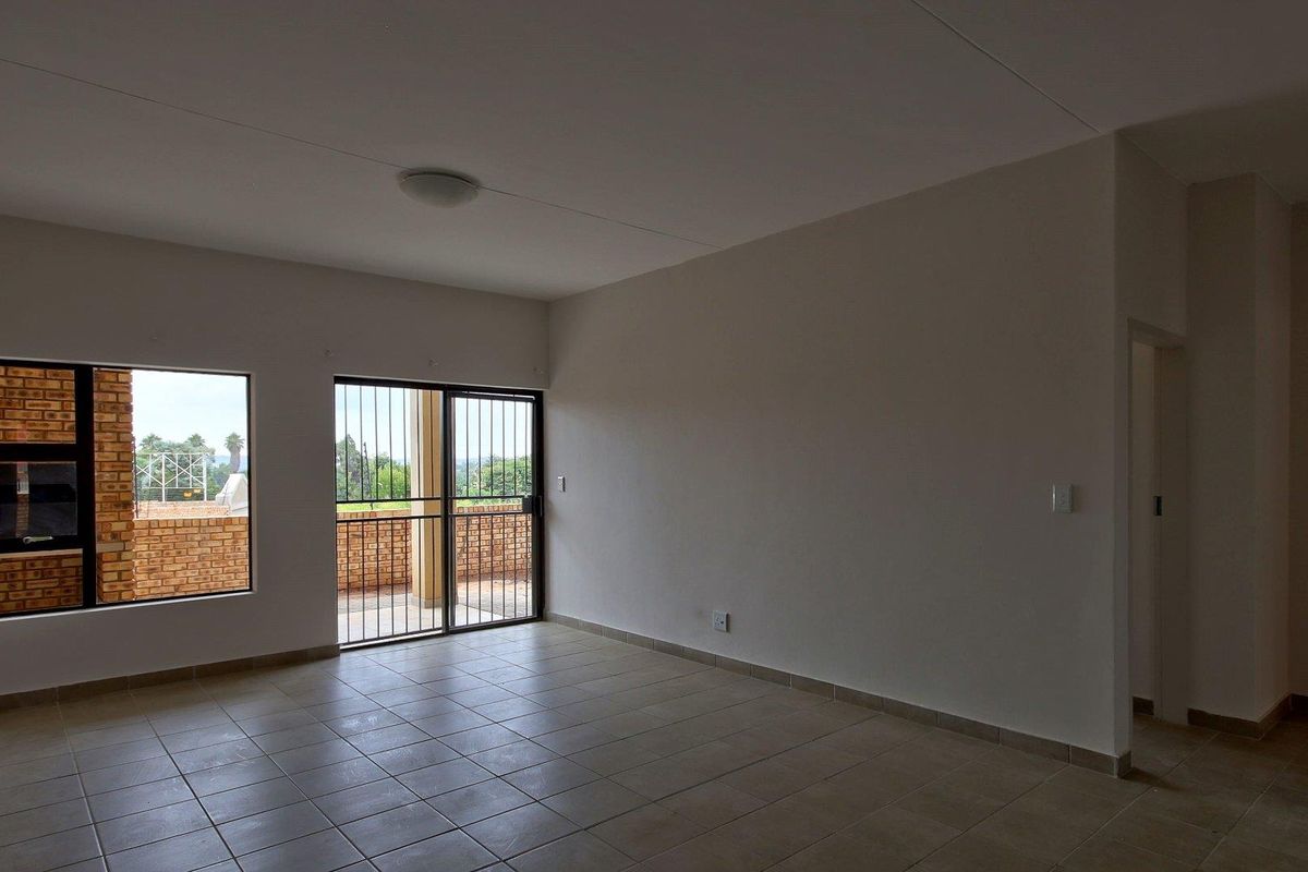 2 Bedroom/ 1 Bath/ 1 Carport / 1st Floor Unit. - Photo 4