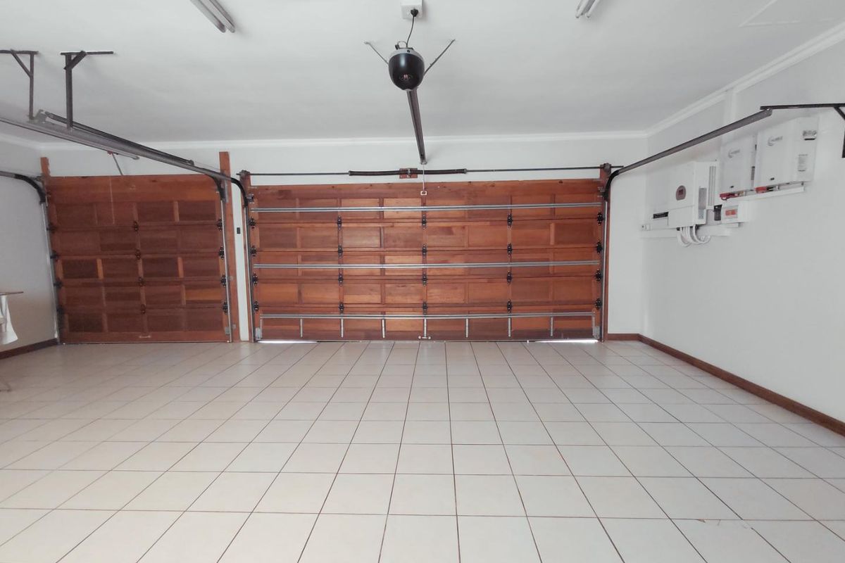 Luxury Redefined: Modern 4-Bedroom with Pool! - Photo 5