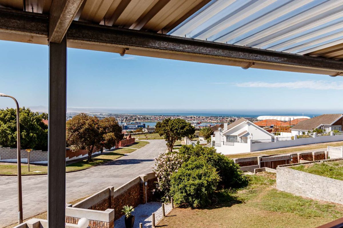 5 Bedroom House for Sale in Adcockvale - Photo 5