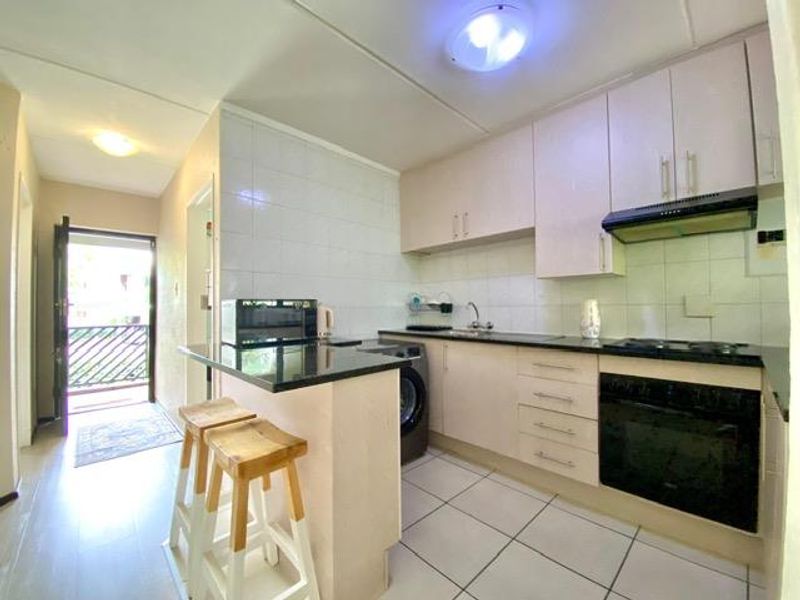 STYLISH ONE BED APARTMENT IN THE HEART OF MORNINGSIDE - Photo 7