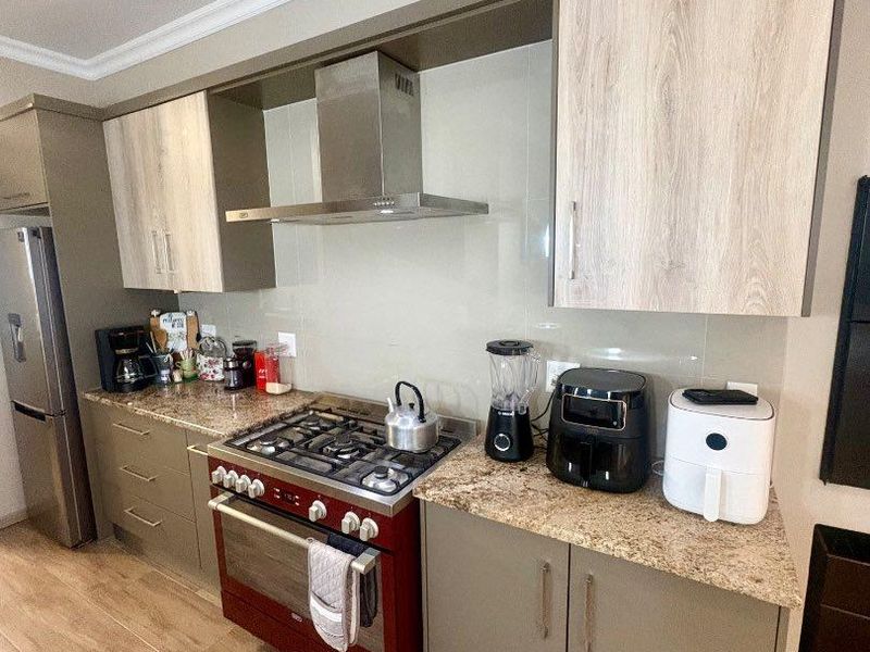 Furnished 3x Bedrooms House To Rent in Long Beach - Photo 6