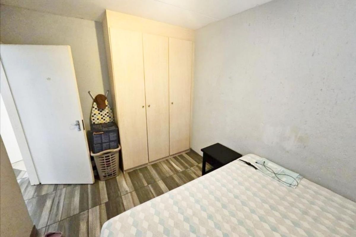 Perfect two bedroom townhouse in Klippoortje - Photo 5