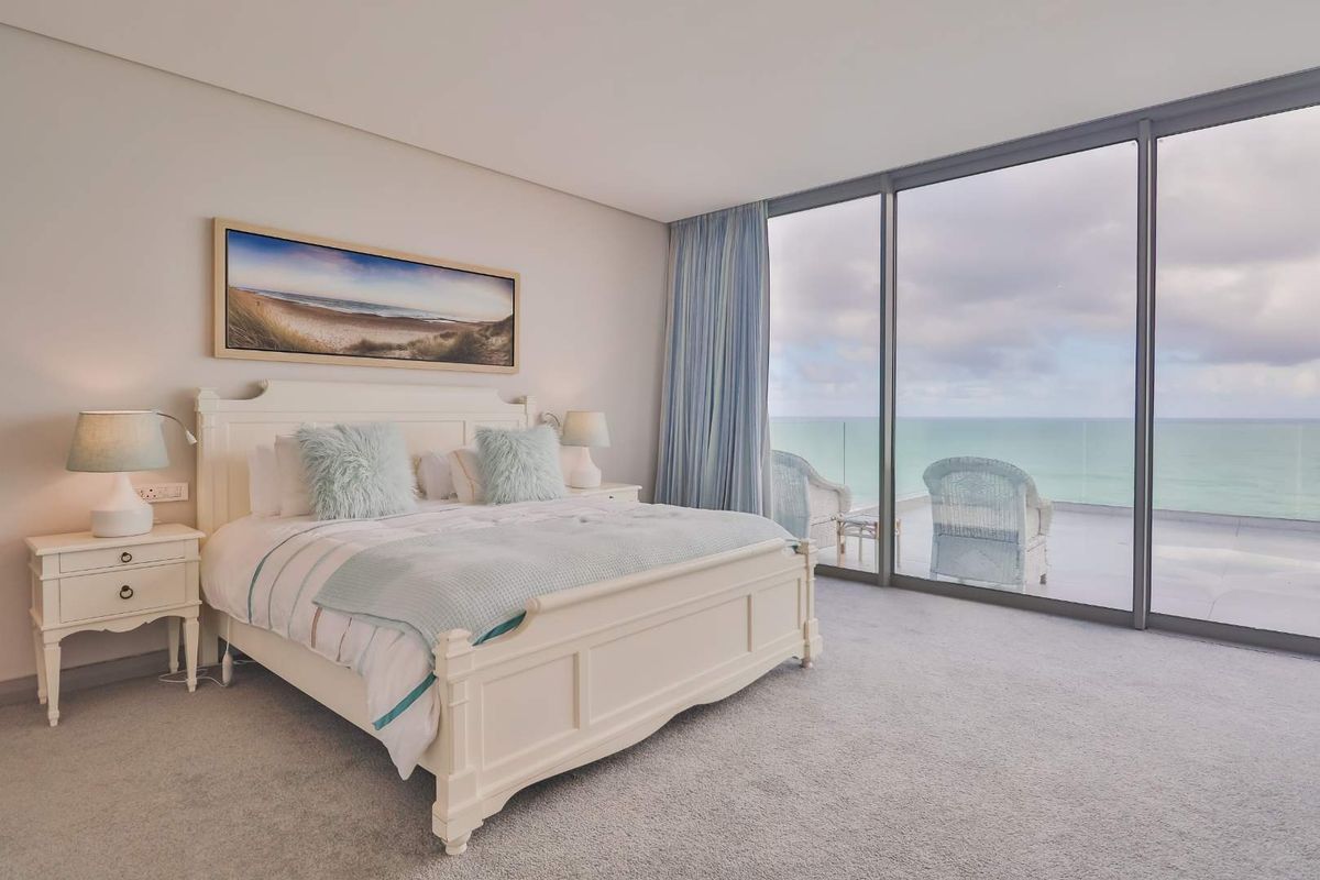 4 Bedroom, 6 Bathroom House in Pinnacle Point - Photo 3