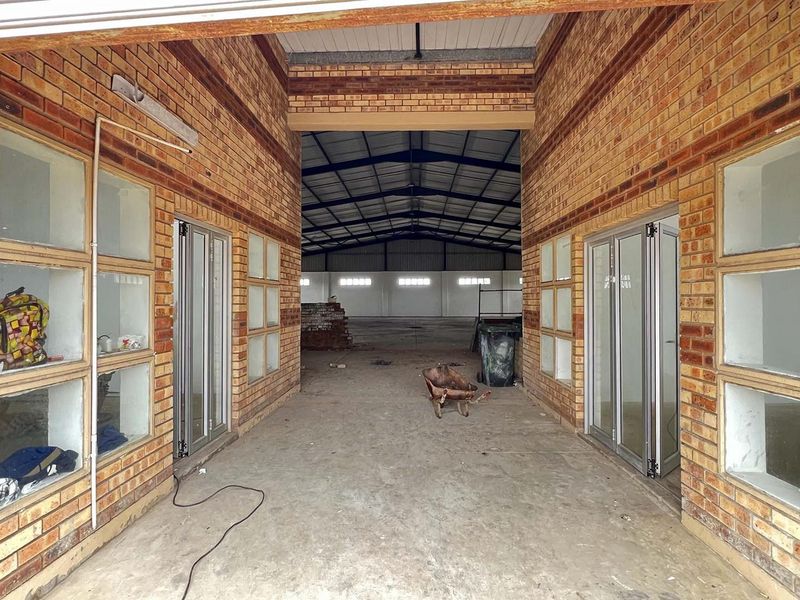 Commercial / Industrial space available for rent in Newlands West - Photo 4
