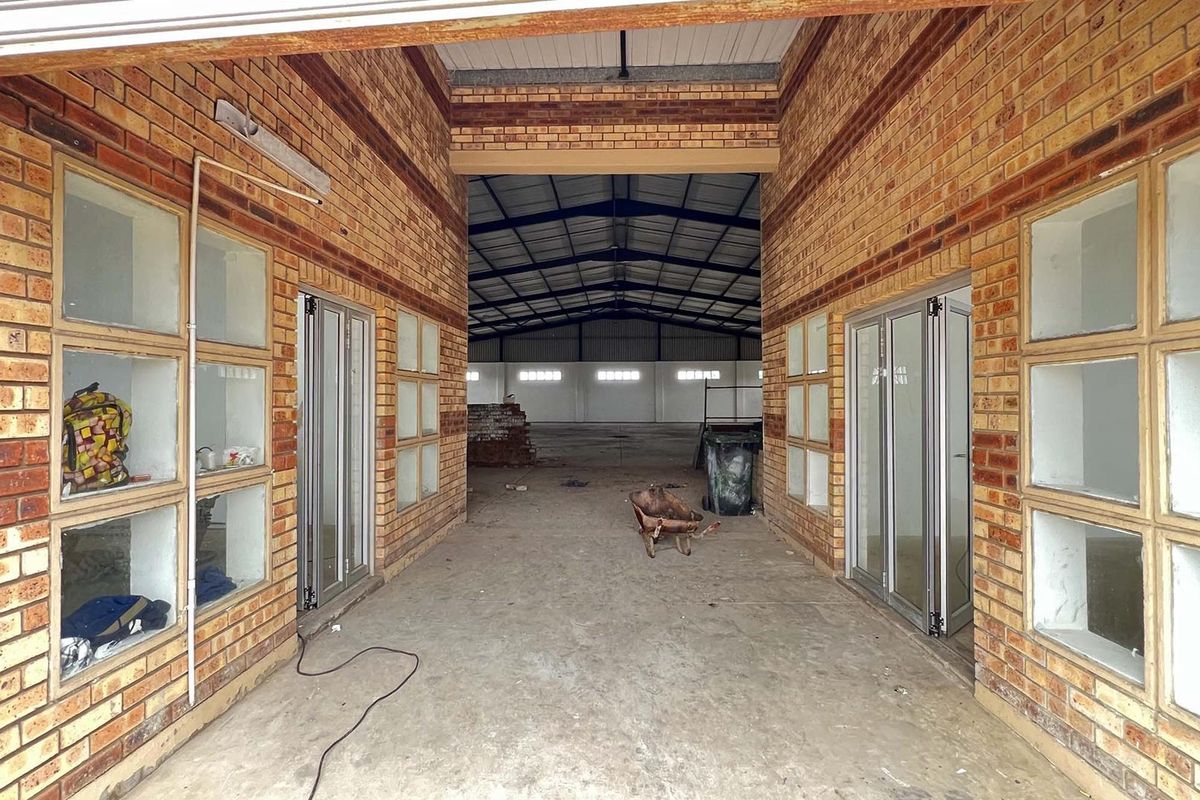 Commercial / Industrial space available for rent in Newlands West - Photo 4