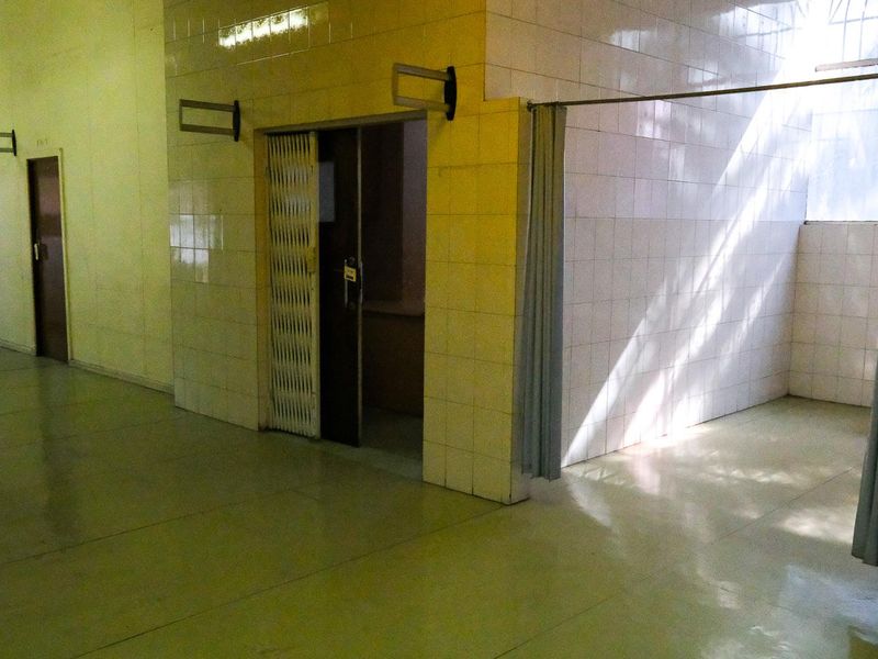 TO LET - OFFICE BLOCK / CLINIC - Photo 4