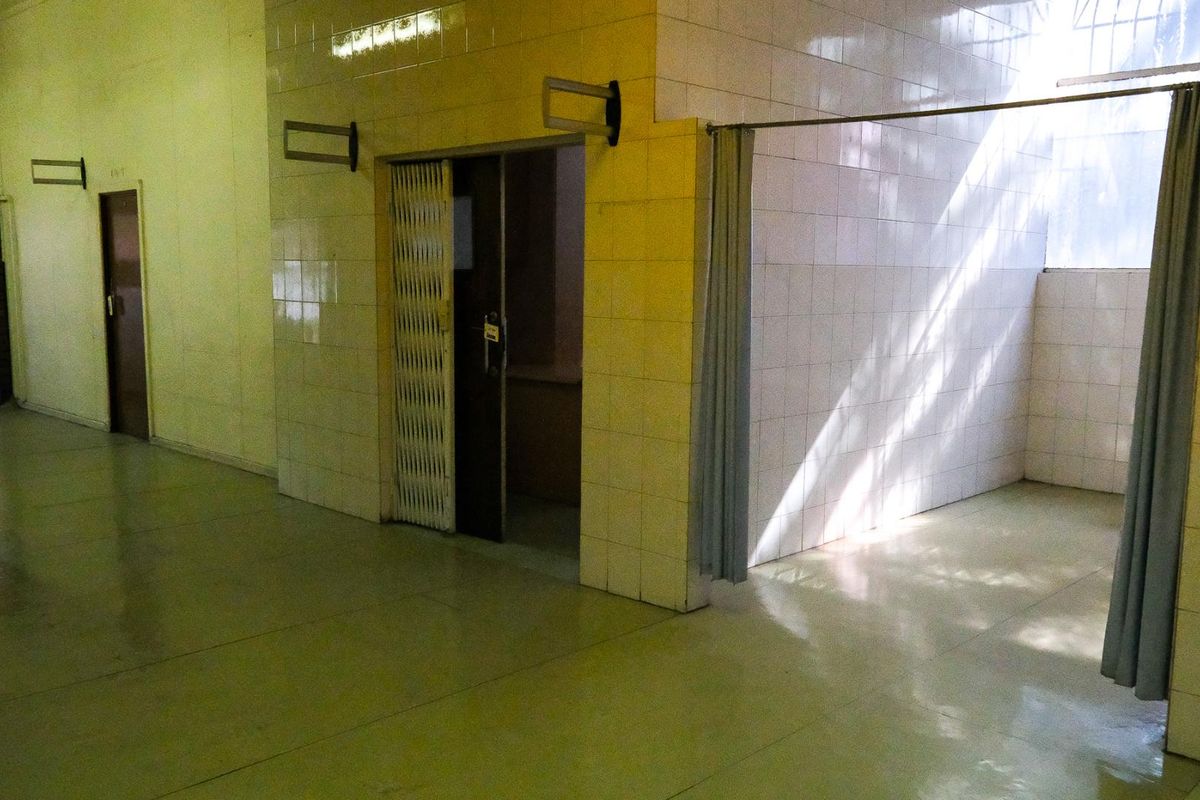 TO LET - OFFICE BLOCK / CLINIC - Photo 4