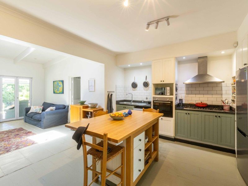 A versatile character-filled home in a lovely pocket of Kenilworth - Photo 9