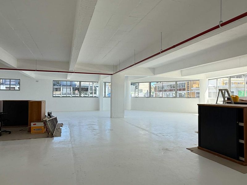 beautifully renovated entire 4th floor office to let in Gardens - Photo 4