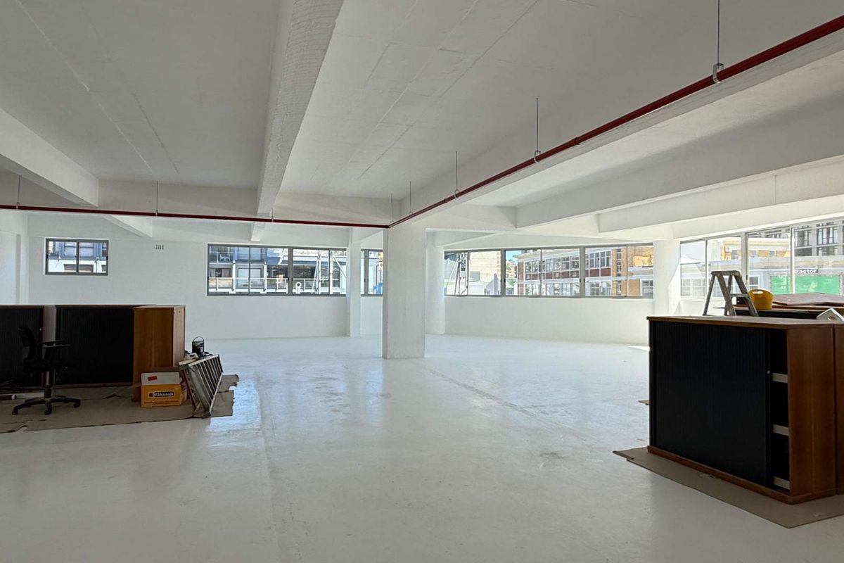 beautifully renovated entire 4th floor office to let in Gardens - Photo 4