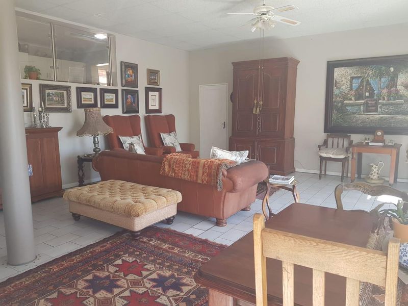 Timeless Charm - Photo 5