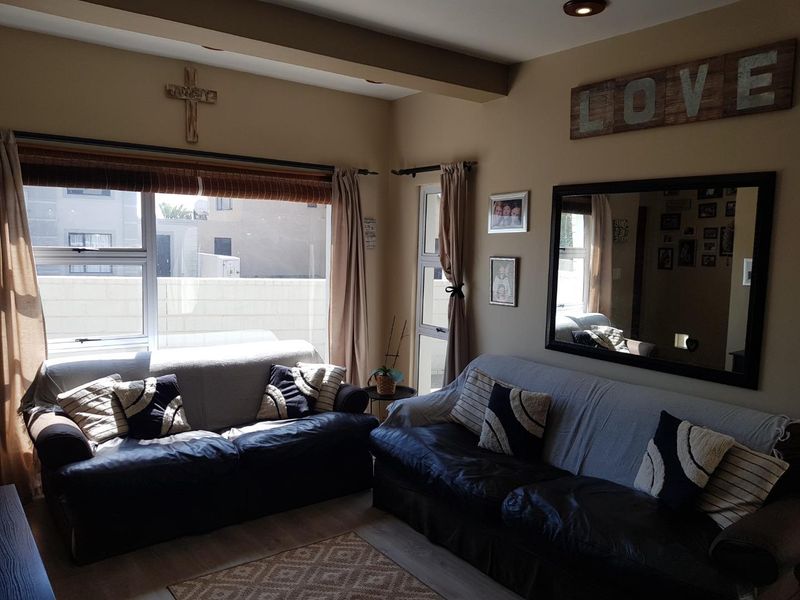 Long Beach Well Established Guest House - Photo 3