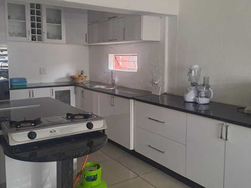 3 Bedroom For Sale In Estera Germiston - Photo 4