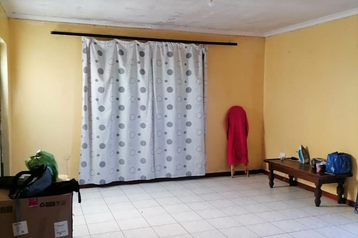 3-Bedroom Home for Sale in Hazeldene - Photo 2