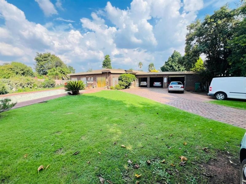 House For Sale in Brackendowns, Alberton - Photo 2