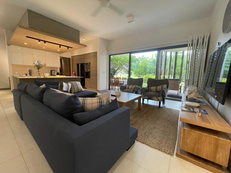 Tropical Elegance in the Heart of Mont Choisy Park - Photo 2