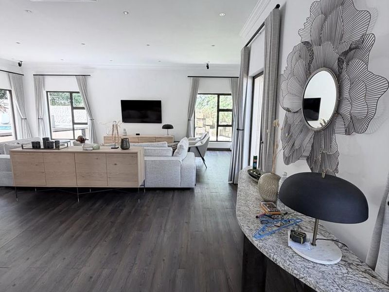 Olympia- To Let-N$70 000 - Photo 2