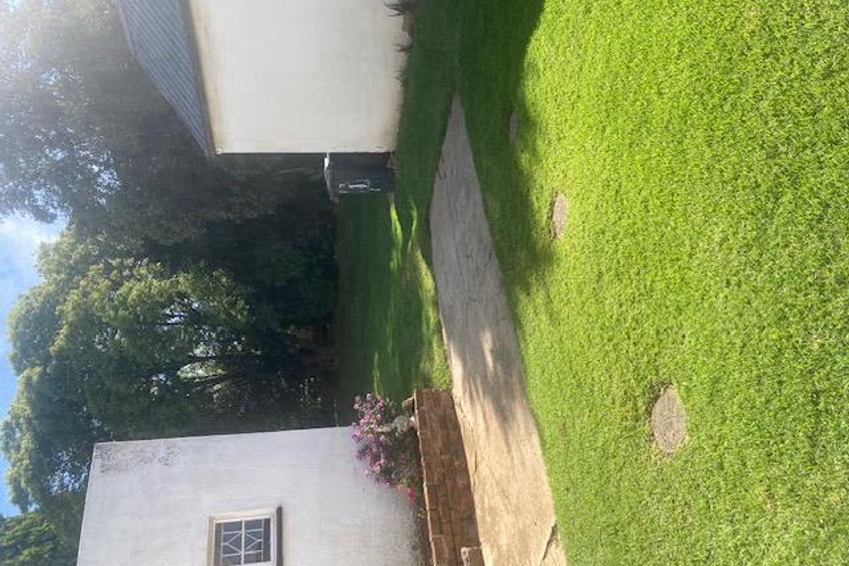 quiet area with a lovely home - Photo 5