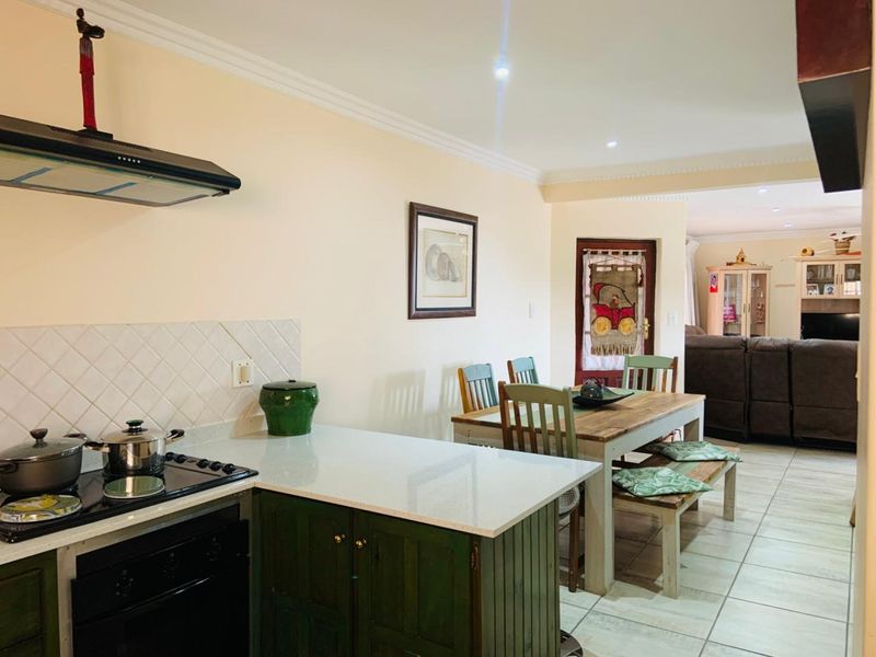 Stunning 3-Bedroom Townhouse Available for Rent - Photo 5