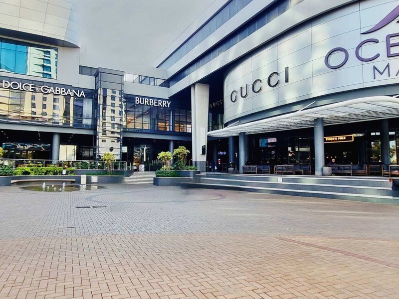 64m2 boutique retail unit in Oceans Mall, Umhlanga. Ground-floor shop with salon-style fitout, ideal for beauty, grooming, or wellness brands. - Photo 7