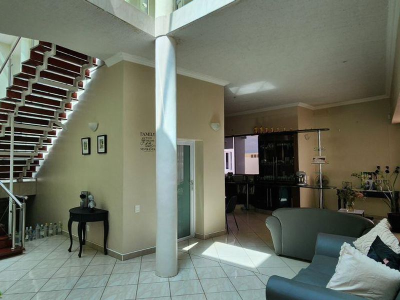 House for sale - Photo 3