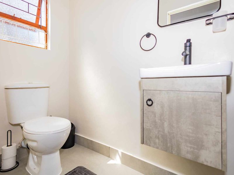 Urban Oaks Guest House - Photo 6